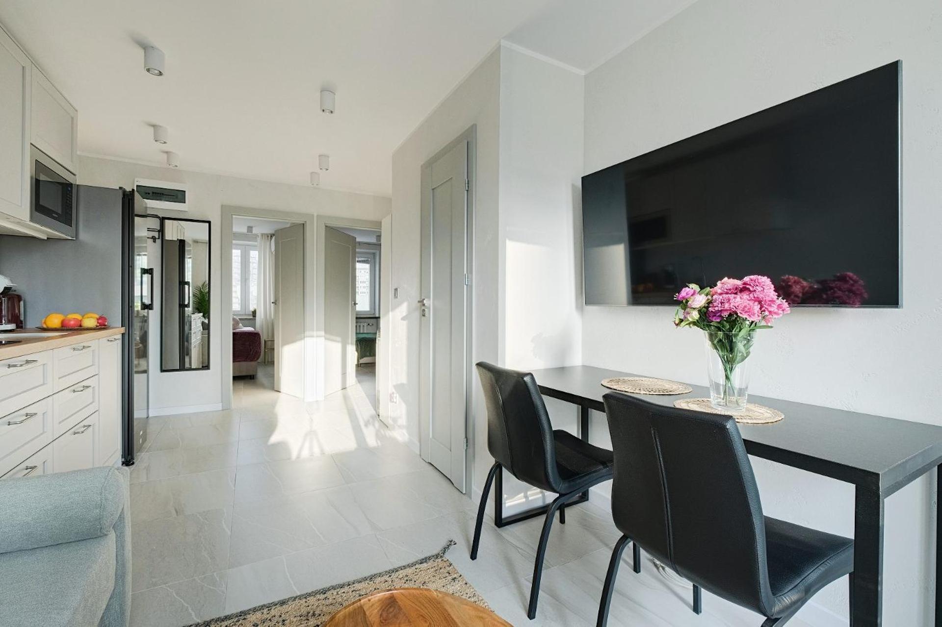 Emilii Plater 55 Center 3 Bedrooms Living Balcony
